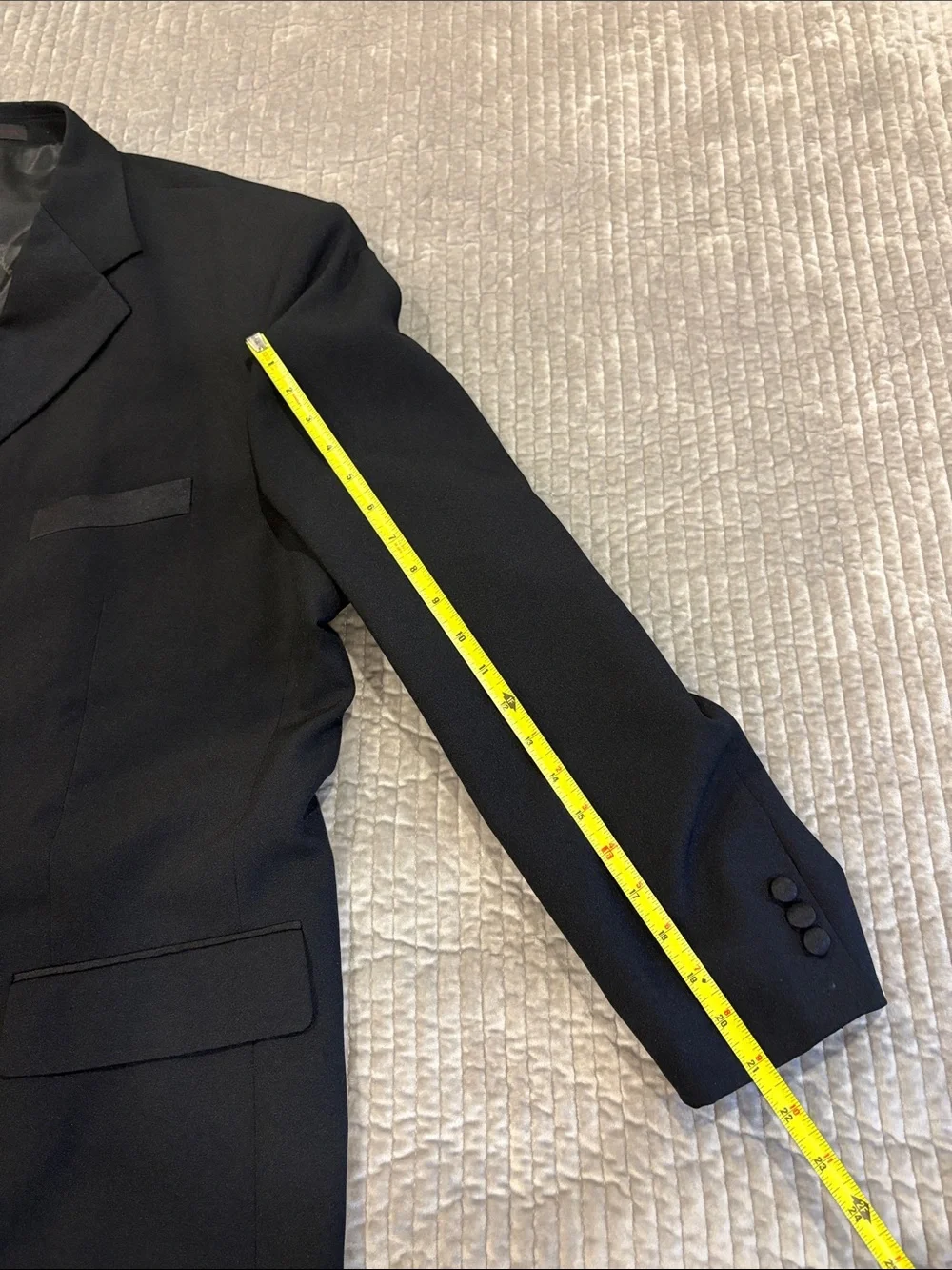 Men's Black Single-Breasted Blazer - Elegant Tailored Jacket